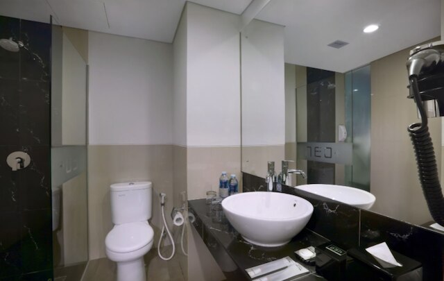 ホテル Neo+ ケバヨラン ジャカルタ バイ アストン