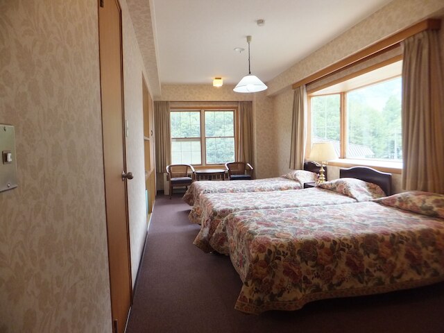 苗場スプリングスホテル