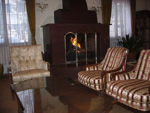 苗場スプリングスホテル