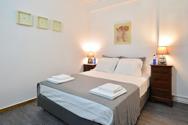 プラカ エレガント アパートメント