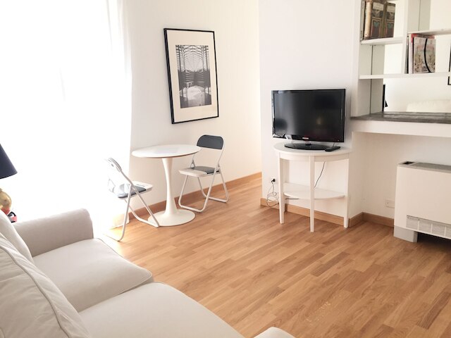 ブレラ - フィオリ チアリ チャーム アパートメンツ