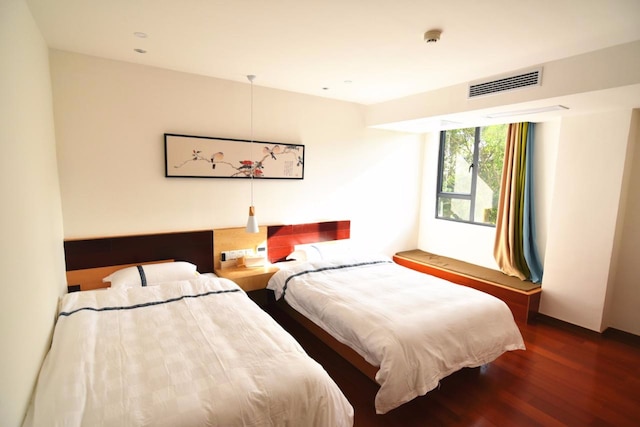 イース ホステル