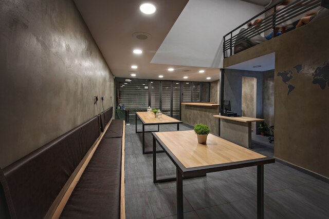 ベッドボックス ホステル