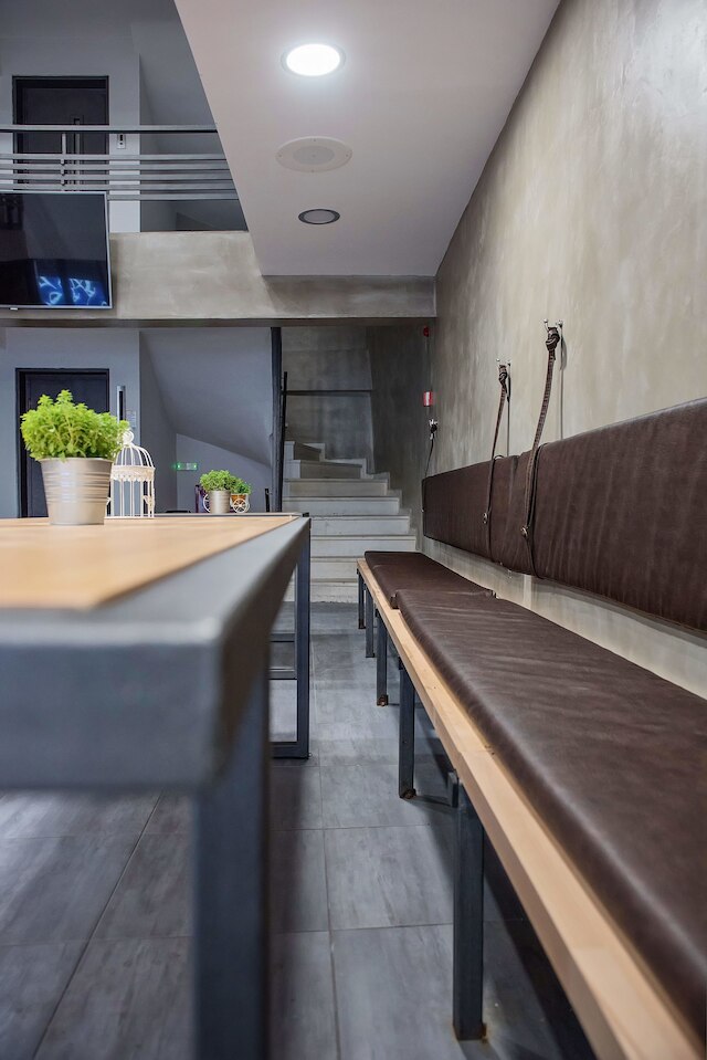 ベッドボックス ホステル