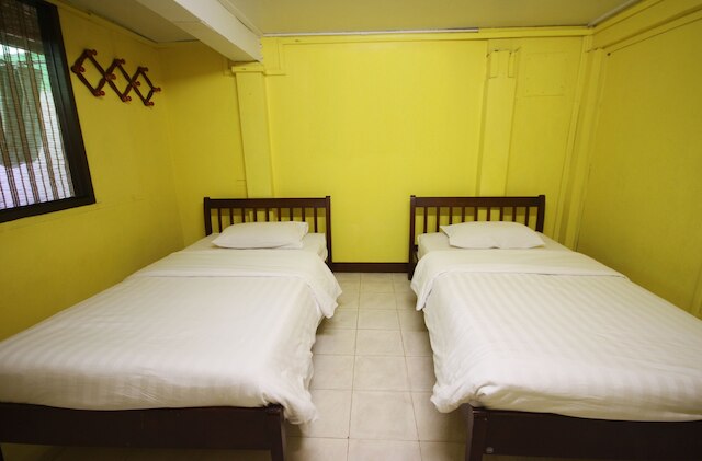 バーンブアホームステイ - ホステル