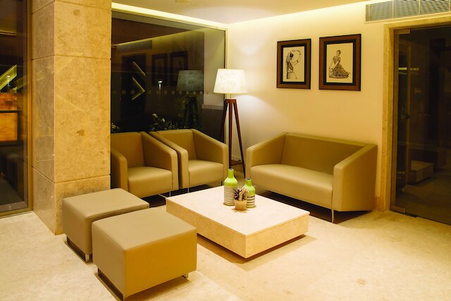 ウルバシ レジデンシー