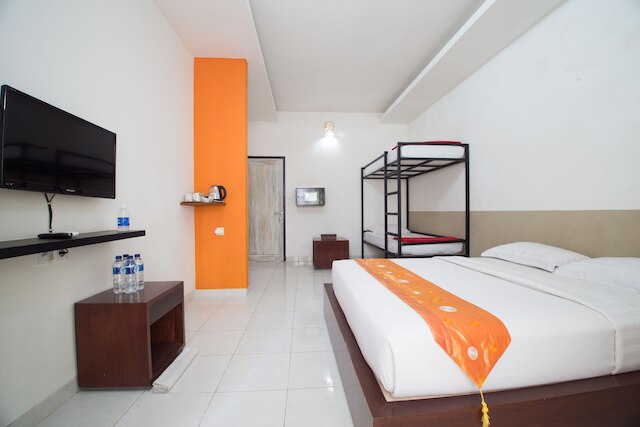 アディカラ レノン