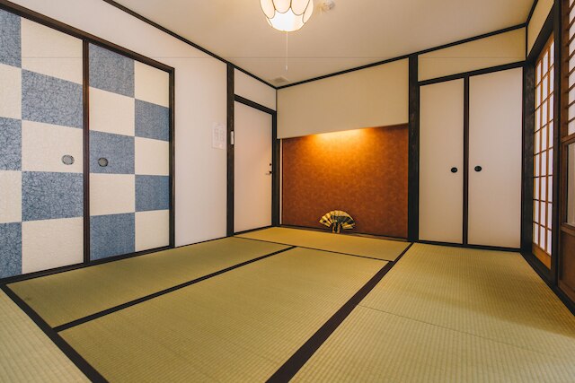 ホステル小春日和