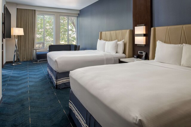 エンバシー スイーツ バイ ヒルトン シアトル ダウンタウン パイオニア スクエア