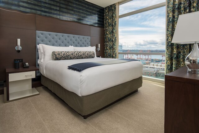 エンバシー スイーツ バイ ヒルトン シアトル ダウンタウン パイオニア スクエア