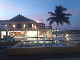 ニルヴァーナ リゾート