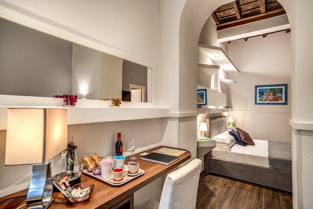 ピアッツァ ディ スパーニャ コンフォート ルームズ