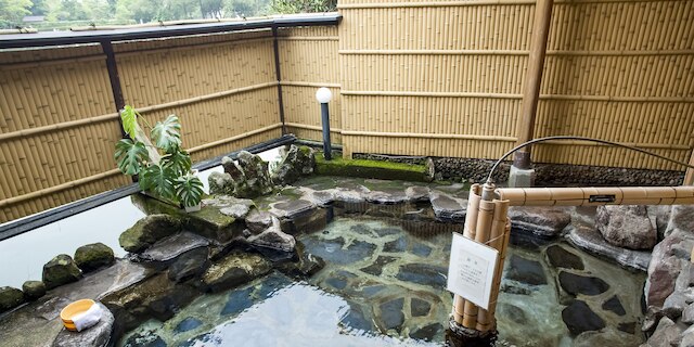 ペンション 金鱗湖 豊の国