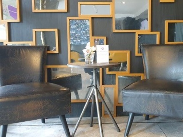 スタジオ エカマイ