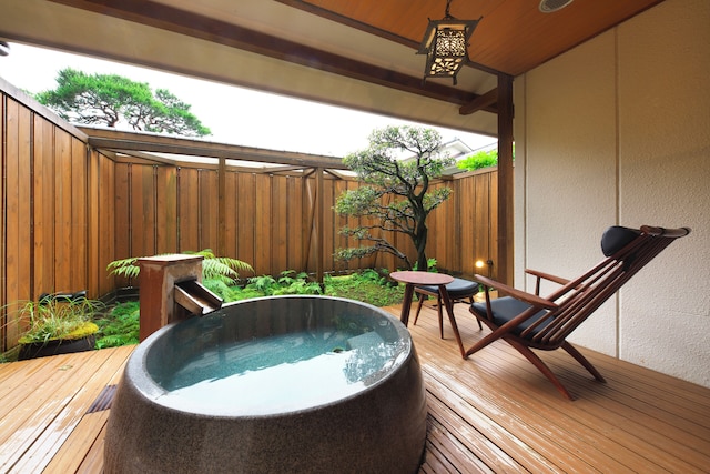 大地の彩 花月亭