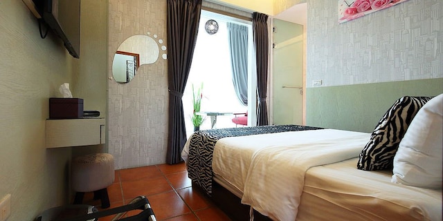 ホワイト パレス B&B