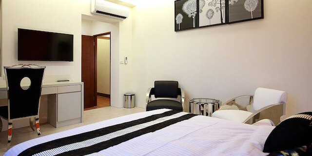 ホワイト パレス B&B