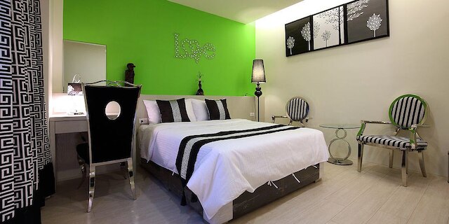 ホワイト パレス B&B