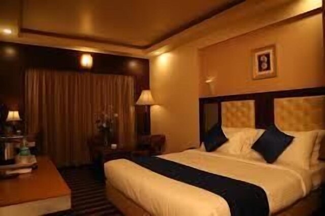 ドクター ラジクマール インターナショナル ホテル