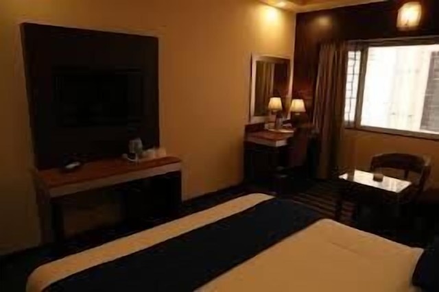 ドクター ラジクマール インターナショナル ホテル