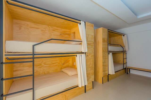 ノマド ホテル & ルーフトップ プール