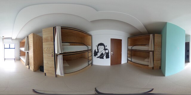 ノマド ホテル & ルーフトップ プール