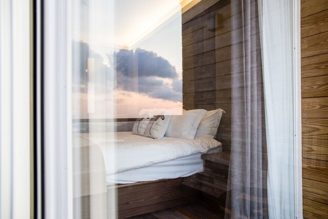 サムシング イージー イン