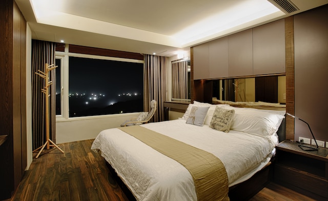 サムシング イージー イン