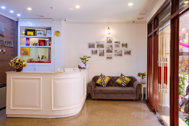 ロイヤル ホテル