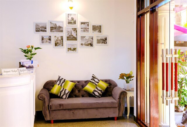 ロイヤル ホテル