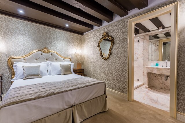 ホテル ナニ モセニゴ パレス