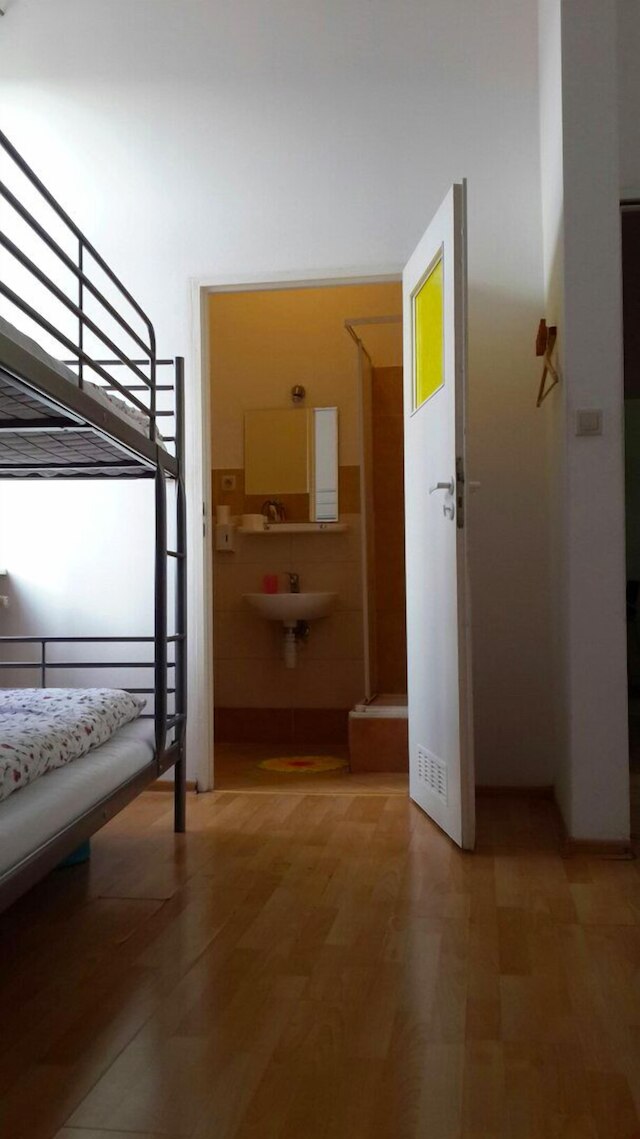 アート ホステル