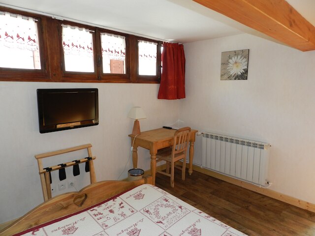 オテル アローラ