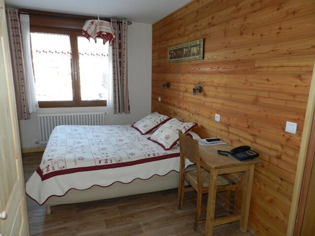 オテル アローラ