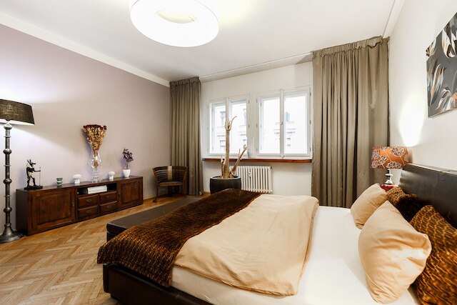 アパートメント デラックス リブナ 25