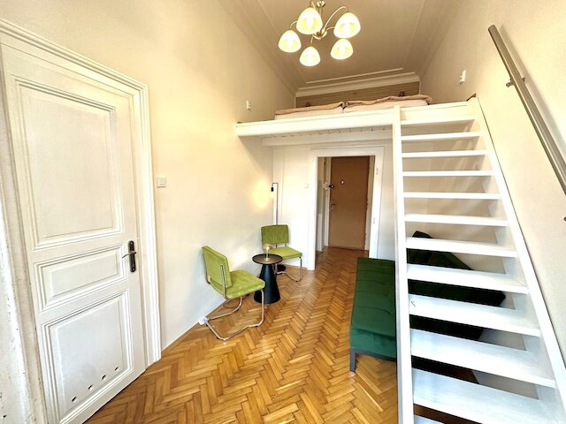 アパートメンツ シロカ 14