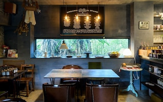 アトリエカフェバー誠平