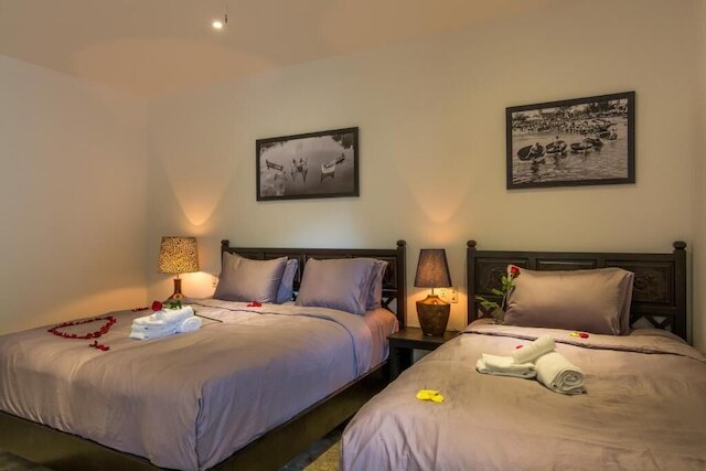 アン バン ゲート アウェイ