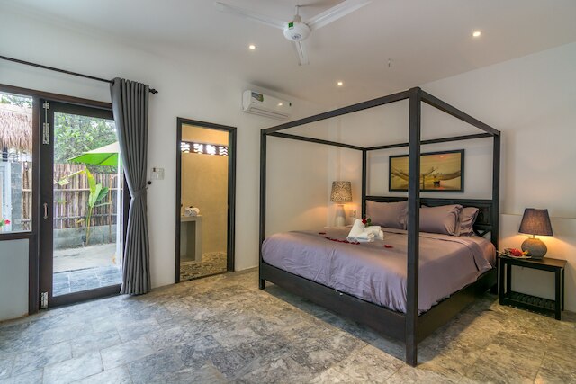 アン バン ゲート アウェイ