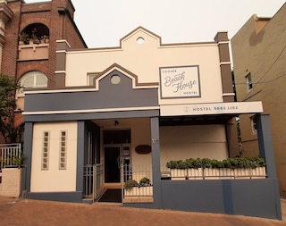 クージー ビーチ ハウス - ホステル