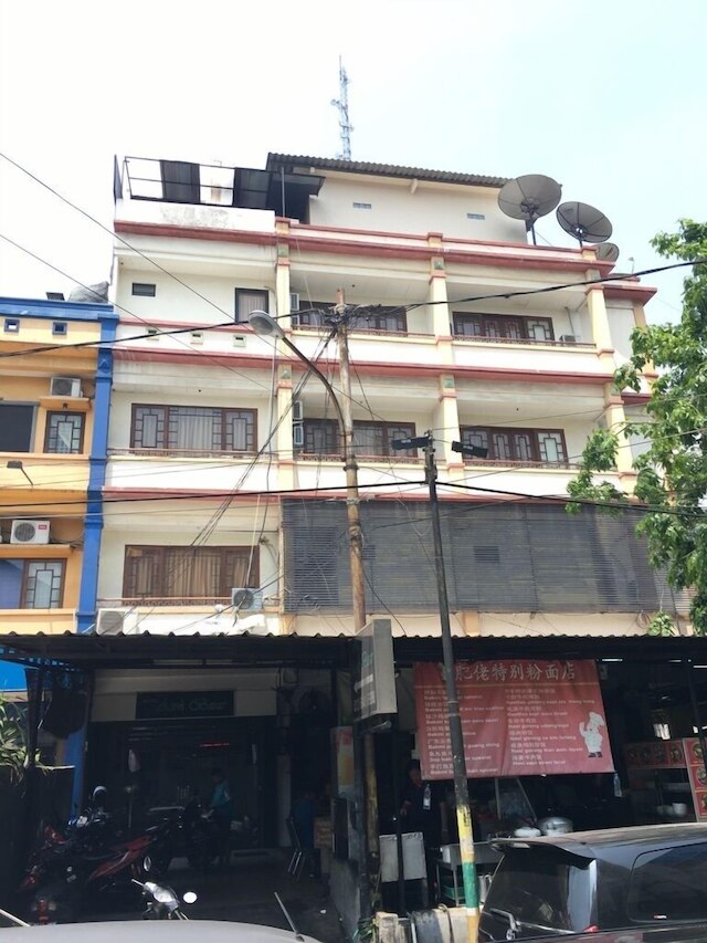 ホテル アチェ ベサール