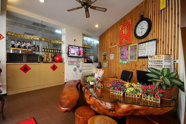 サン フラワー ハウス