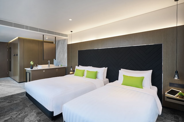 ホテル イーズ トゥエン ワン