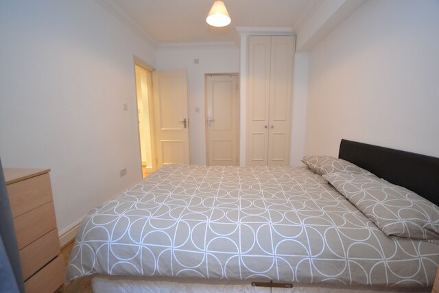 ノーフォーク プレイス アパートメンツ