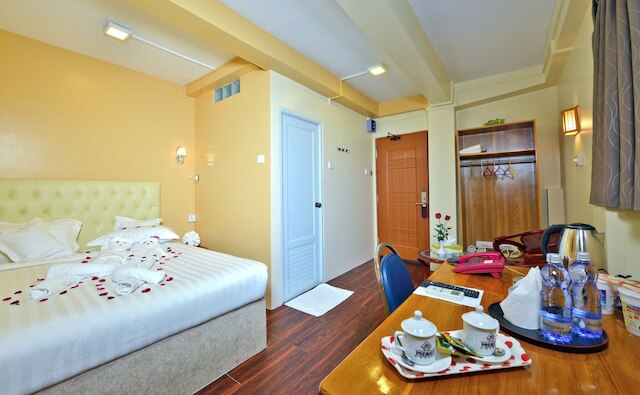 オッカラ ホテル