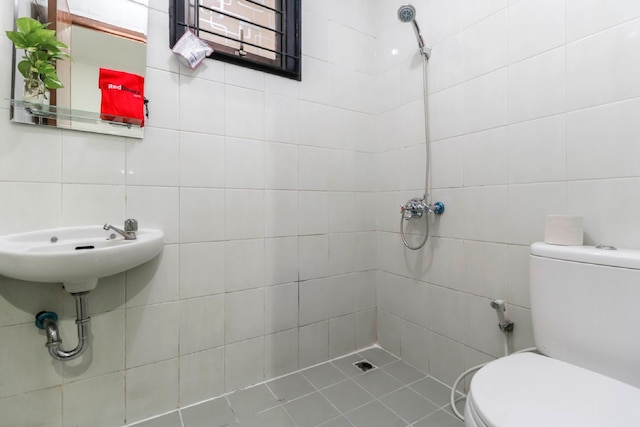 レッドドアーズ プラス ニア トリサクティ ユニバーシティ