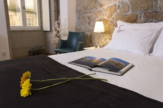 オーセンティック ポルト アパートメンツ