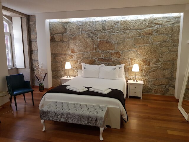 オーセンティック ポルト アパートメンツ