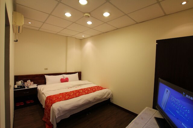 タンシャン リゾート ホテル サン ムーン レイク (潭香時尚精緻渡假旅店)