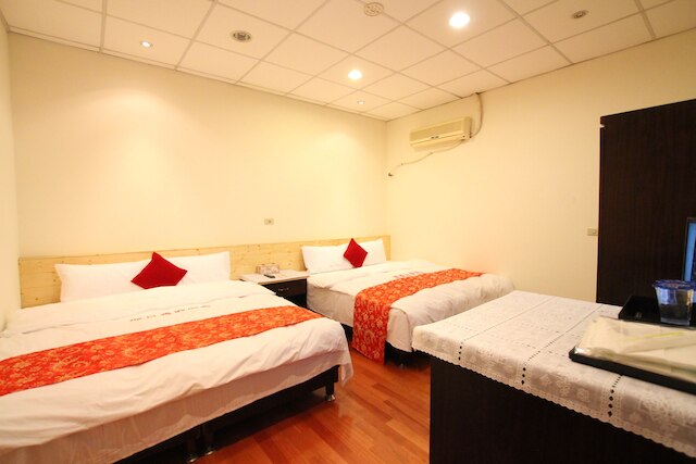 タンシャン リゾート ホテル サン ムーン レイク (潭香時尚精緻渡假旅店)